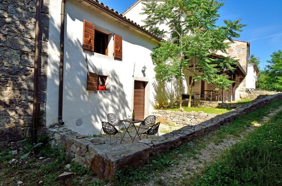Traditional Stone House Kotli Buzet Exterior photo